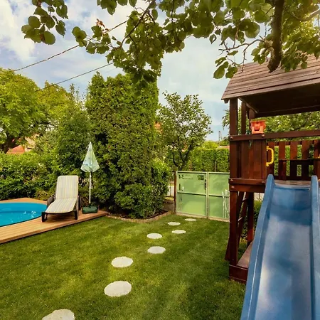 Lilihome Casa de Férias Gárdony